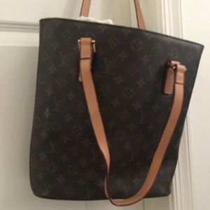 FAUX Louis Vuitton bag